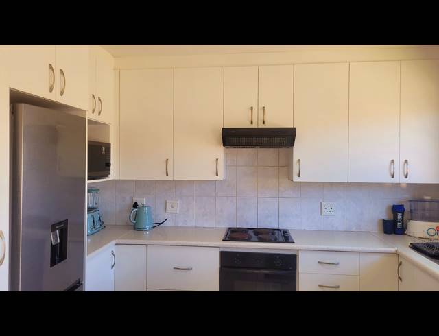 3 BEDROOM TOWNHOUSE FOR SALE IN BEACON BAY